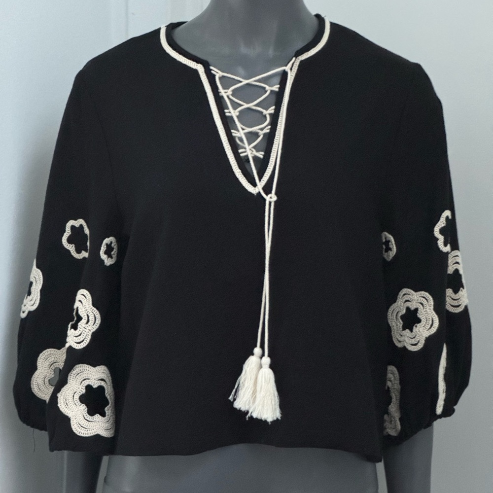House of Harlow 1960 Black Top with Cream Detailing